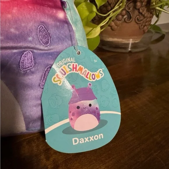 Squishmallows Daxxon the Alien bucket hat NWT - Picture 2 of 3